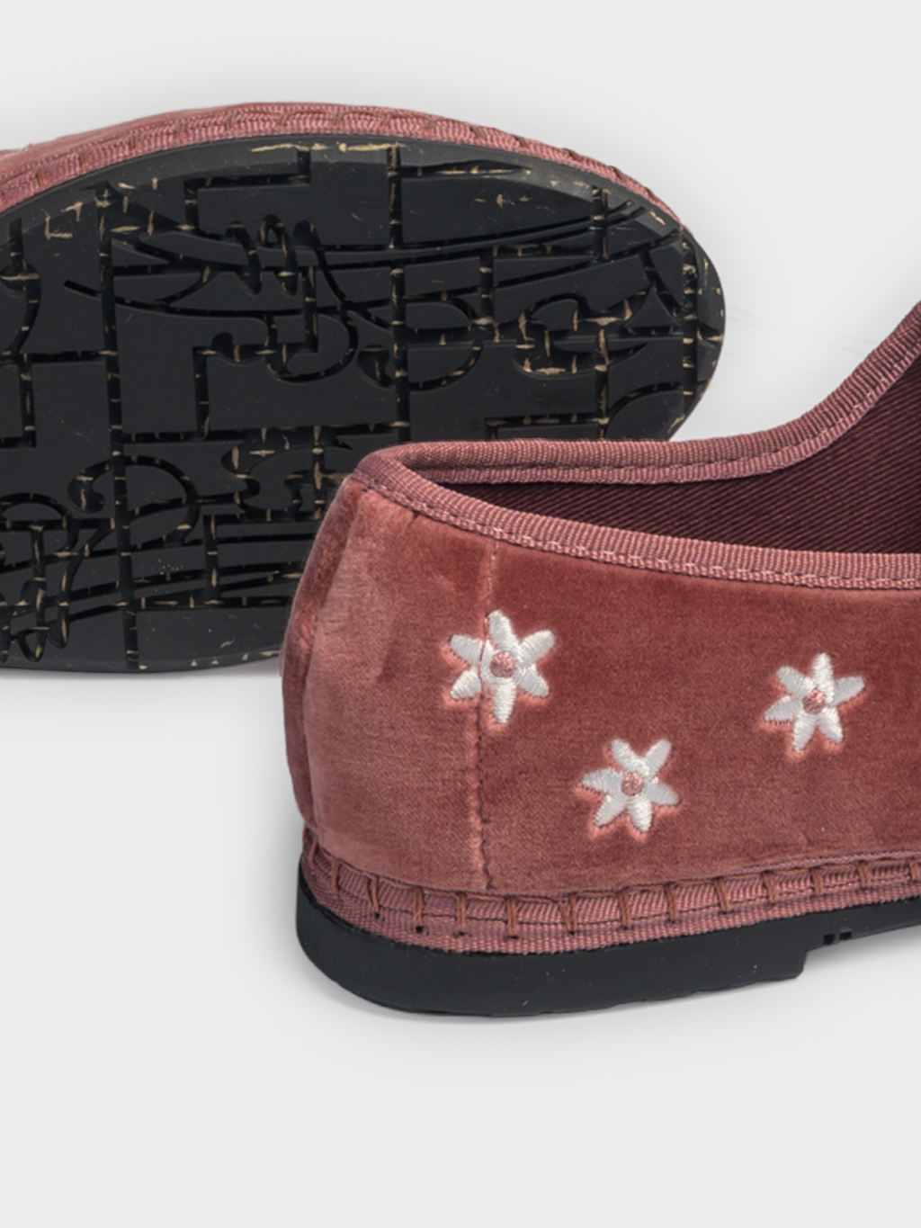 Daisy Embroidered Mary Jane